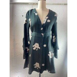 SADIE AND SAGE WOMENS MED GREEN FLORAL GAUZE V NECK DRESS SHORT